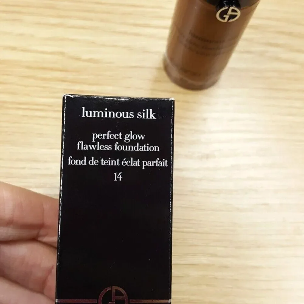 GIORGIO ARMANI # 14 Luminous Silk Perfect Glow Flawless Foundation .6oz